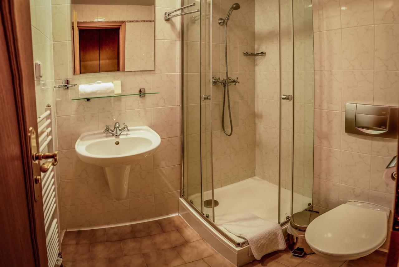 Hotel Brixen ハブリーチクーフ・ブロト エクステリア 写真