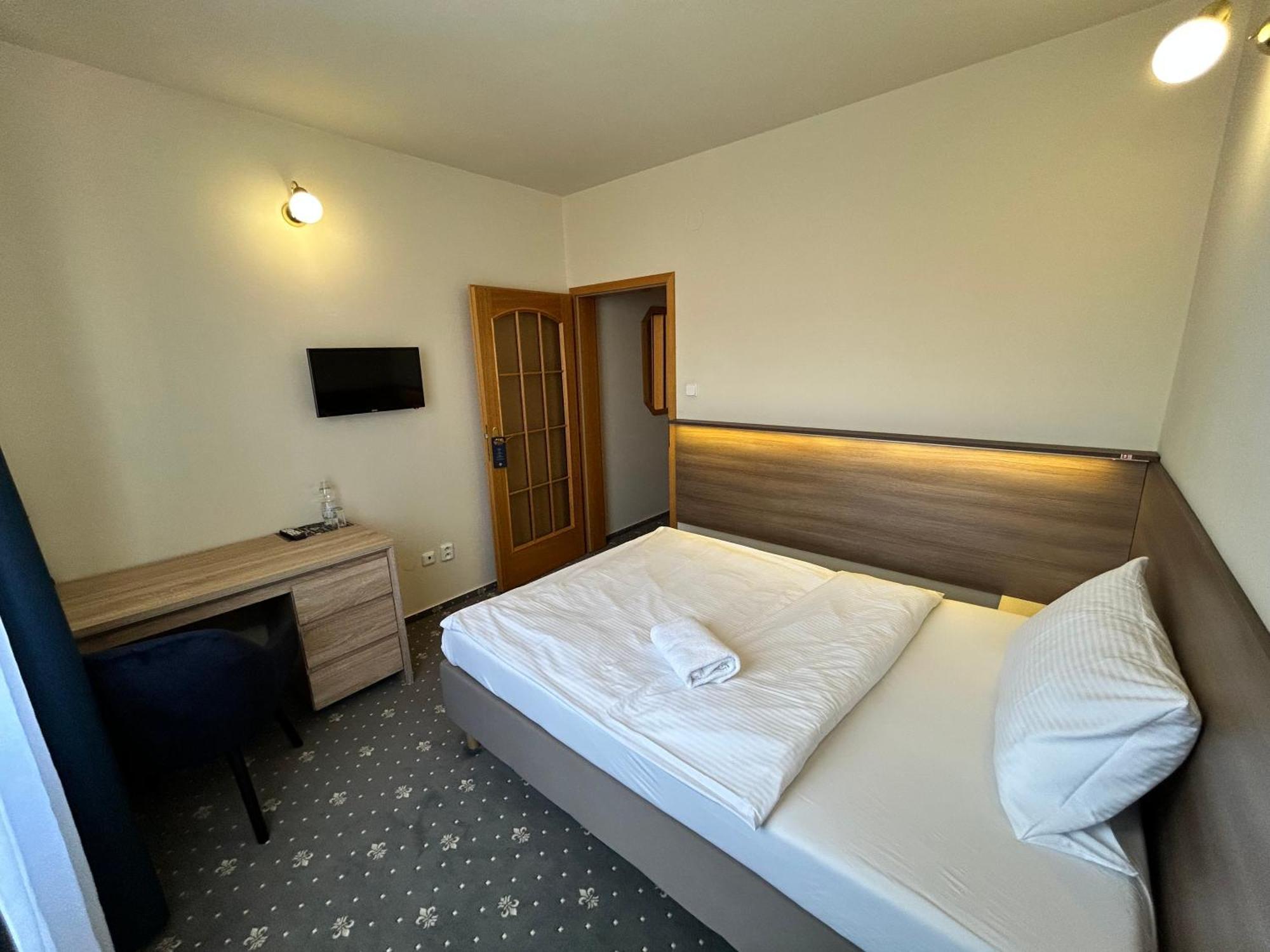 Hotel Brixen ハブリーチクーフ・ブロト エクステリア 写真
